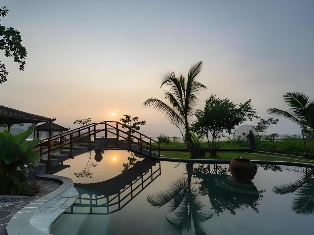 Ketapang Resort Karanghawu Eksteriør billede