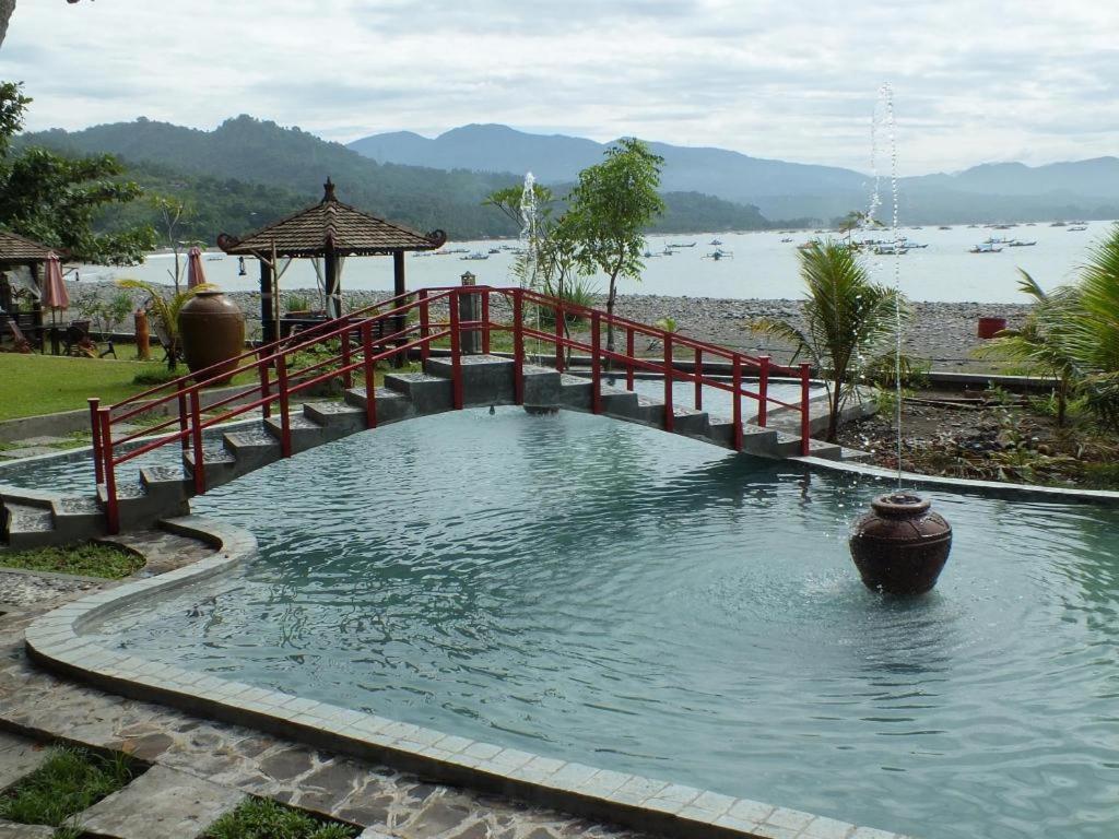 Ketapang Resort Karanghawu Eksteriør billede