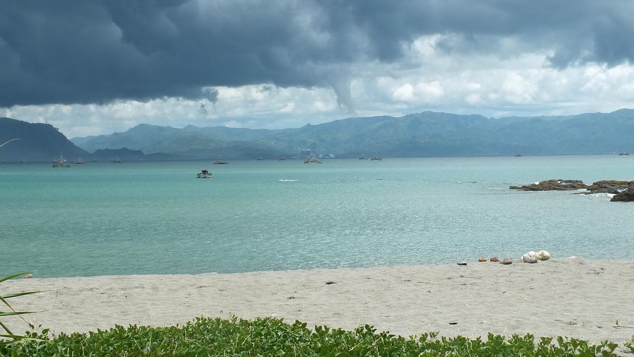 Ketapang Resort Karanghawu Eksteriør billede